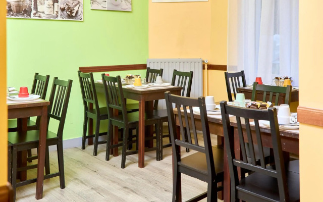 Hotel Derby MERODE