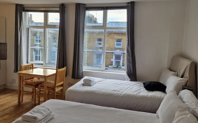 Urban Retreat Studio Apartment in London