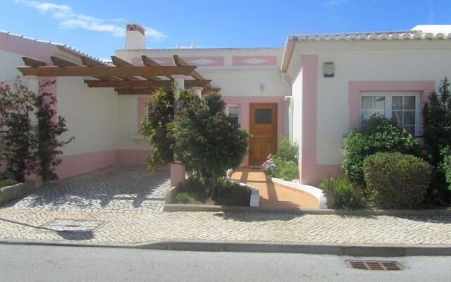 "stunning 3 bed Villa With Pool- Golf & Beach"