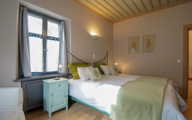 Kiriaki Guesthouse & Suites