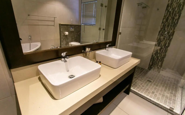 Royl Court Guesthouse