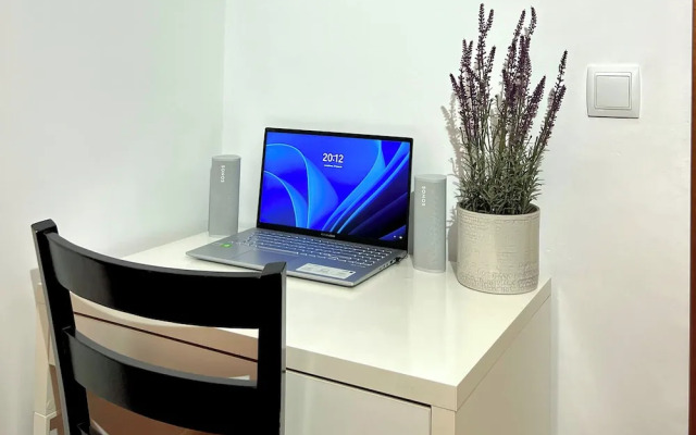 Valencia Oasis Retreat - 2 Bedroom Apartment