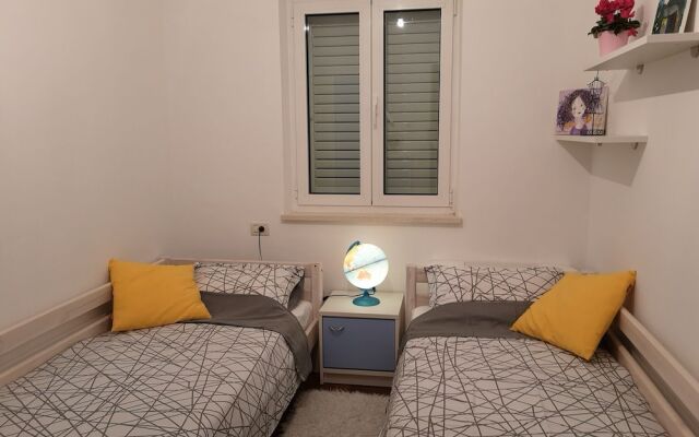 Apartment Blue Infinity 3 Lemi