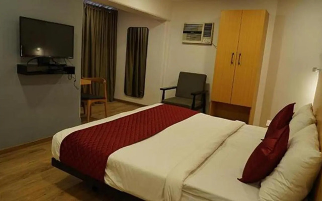 Fabexpress Highway Residency