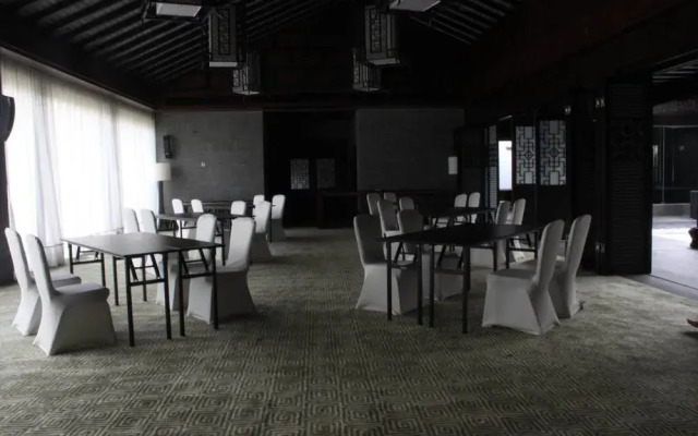 Yurun Hanyuelou Villa Resort