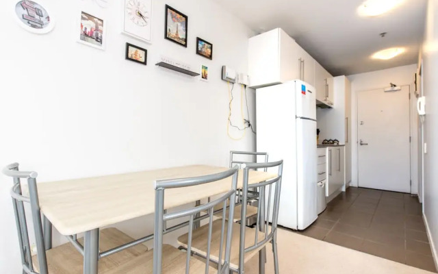 JHT - 1 BRM Apartment, Queen St, Sky Tower View