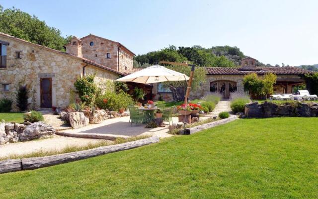 Luxury villa Colle dell'Asinello ,proprietari , Price all inclusive Pool Heating 30 C & area SPA h 24, near ORVIETO