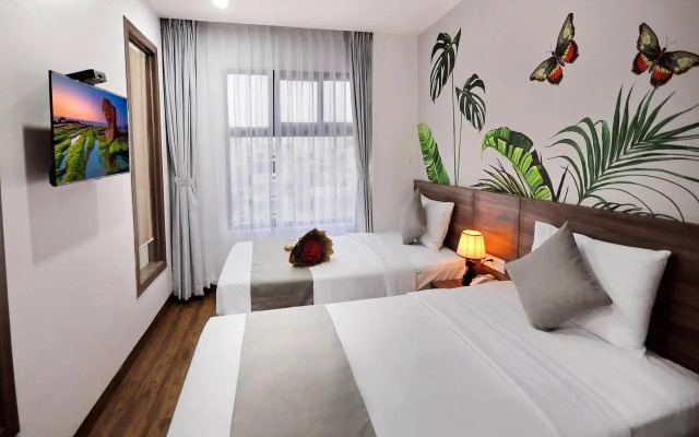 Mega Light Hotel