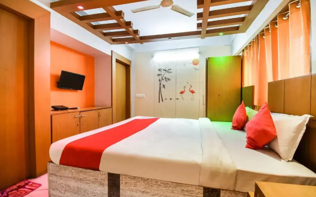 Crown Inn by OYO Rooms