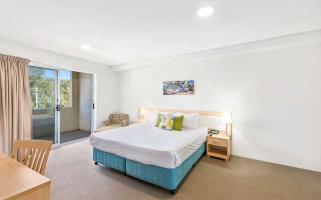 Quality Suites Pioneer Sands