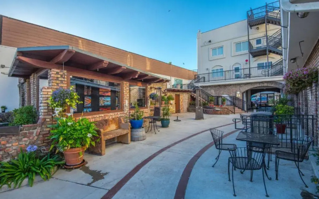 Pismo Beach Hotel