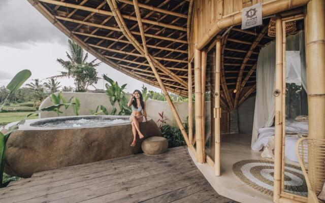IPIAN CINTA by Pramana Villas