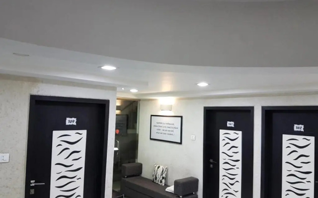 Hotel Paramount Inn