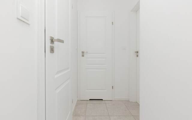 Szlachecka Apartment, Parking by Renters