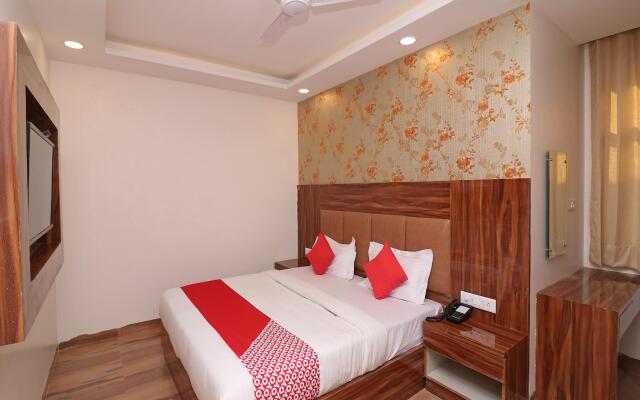 Oyo 27009 Hotel Alovia Delhi