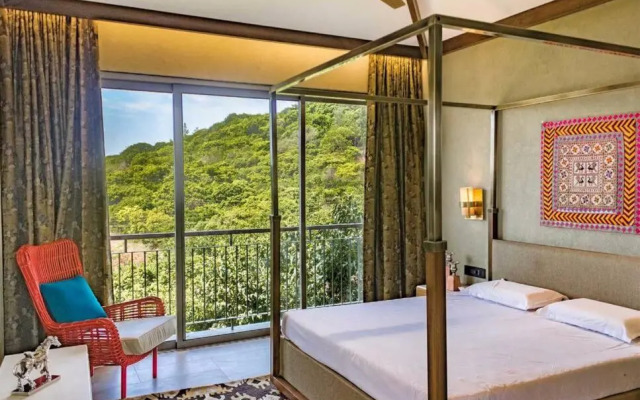 RedhomeX Historic Bungalow