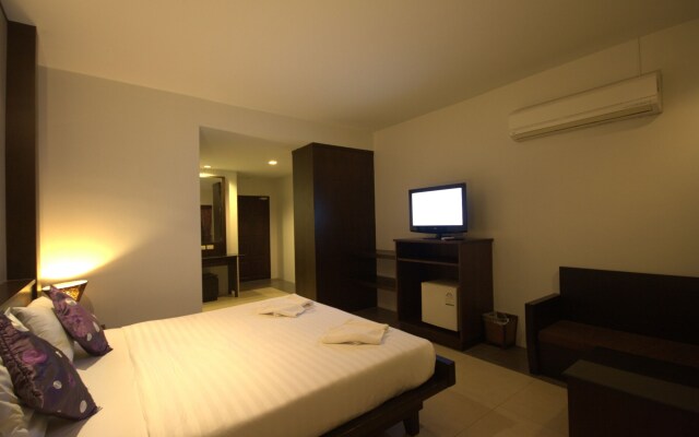 Baan Bandalay Hotel