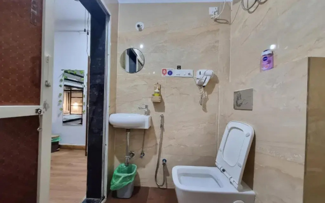 Hoshtel99 - Stay, Cowork & Cafe