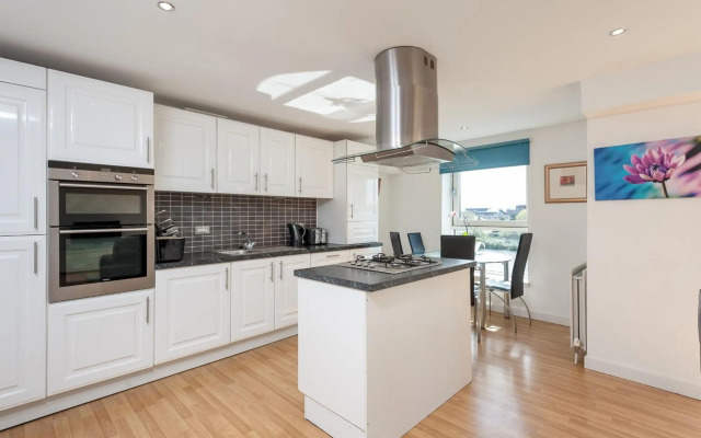 The Metropole Residence