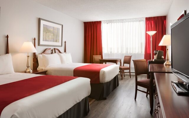 Travelodge by Wyndham Hotel & Convention Centre Quebec City