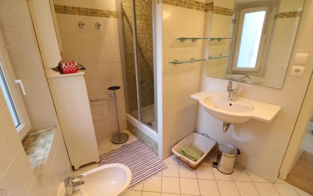 1 bedroom Suquet, 6 min from the Palais, balcony city & port view 220