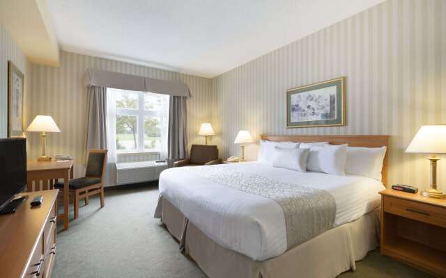 Days Inn by Wyndham Orillia