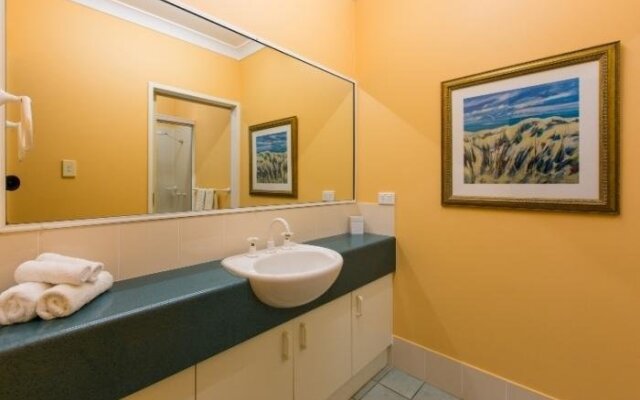 Casa Breeze - Luxury Holiday House