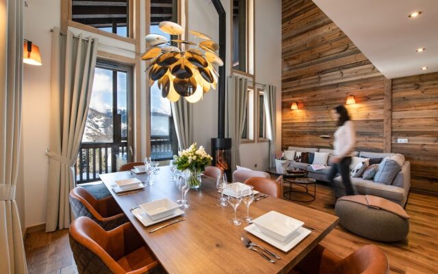 Yellowstone Lodge Chalet 4