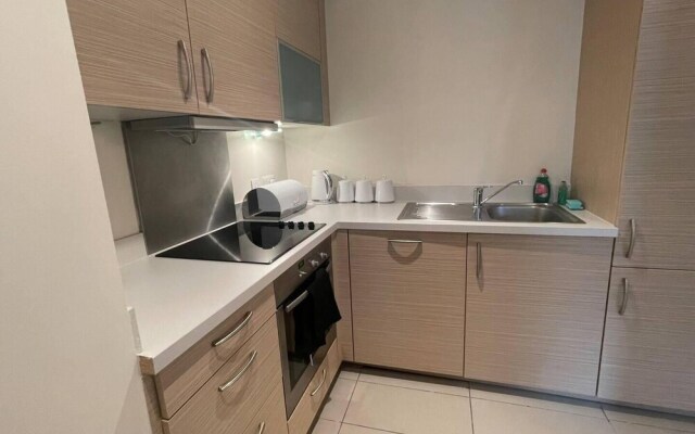 Stunning 1-bed Apartment in Salford