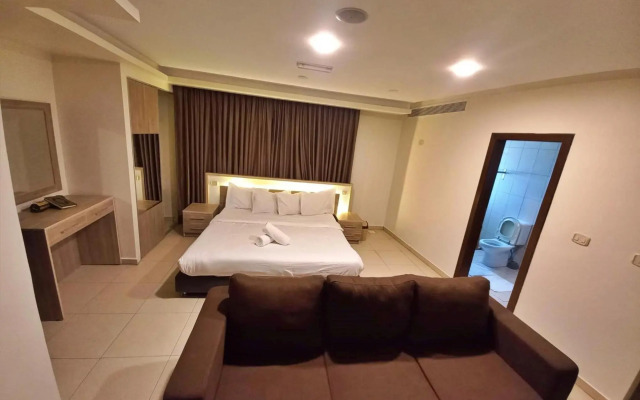 Lujain Hotel Suites