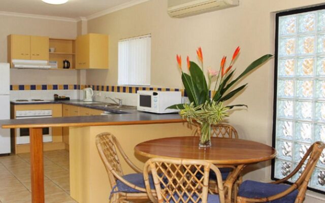 Nautilus Holiday Apartments