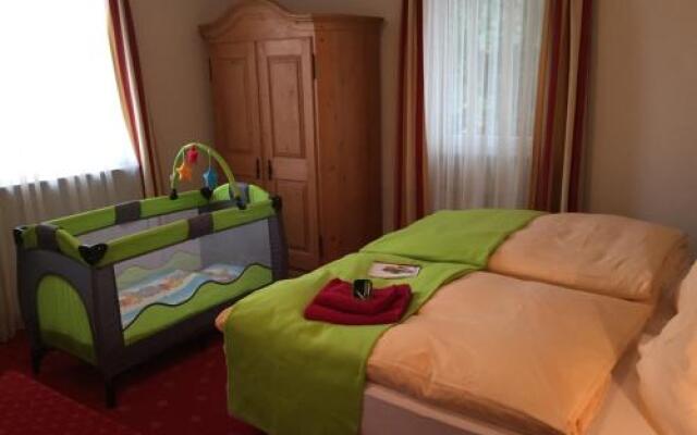 Hotel Zur Eisenbahn