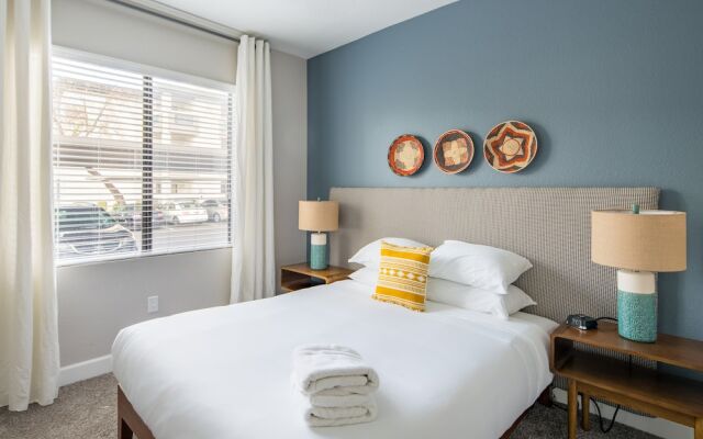 Luxury 2br Near Kierland Commons by Wanderjaunt
