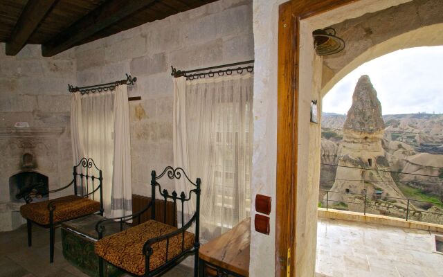Sultan Cave Suites