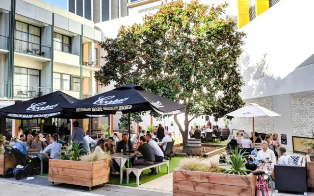 Clarendon Hotel