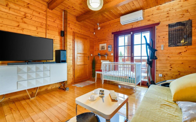 Beautiful Home in Paruzevina With Jacuzzi, Wifi and 1 Bedrooms
