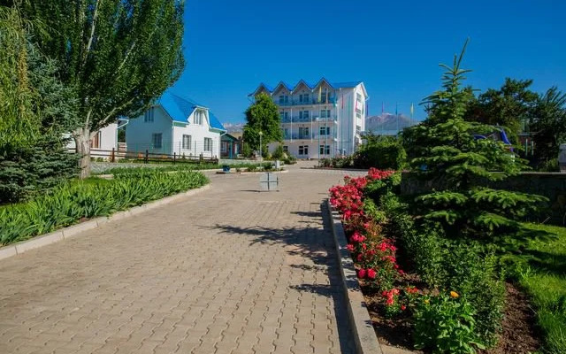 Меридиан (Иссык-Куль)