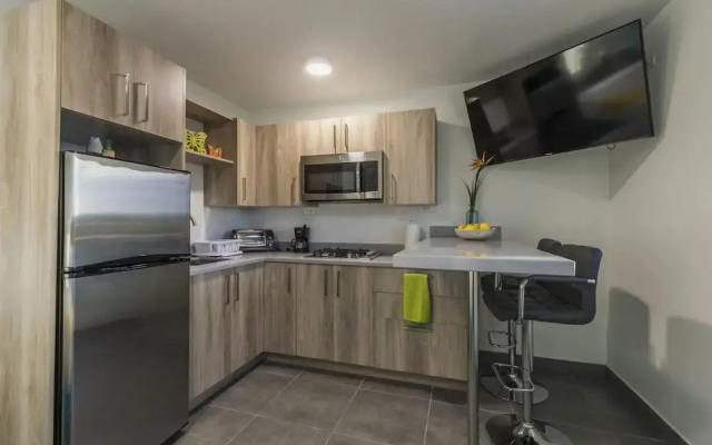 Turibana Plaza Suite 12