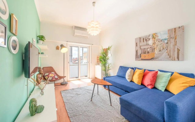 GuestReady - Vibrant 2BR Apartment