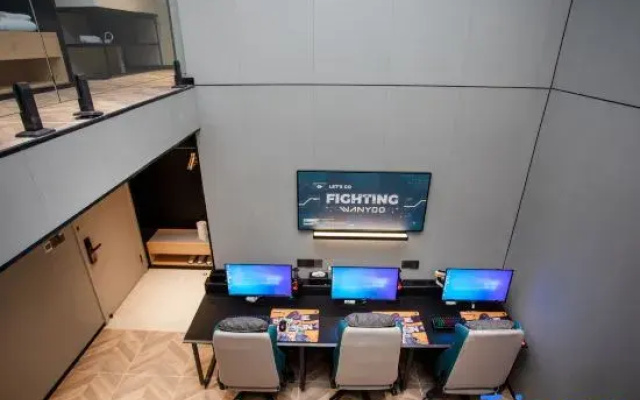 WanYoo Esports Hotel (Shanghai International Tourism Resort Xiuyan Road Subway Station)