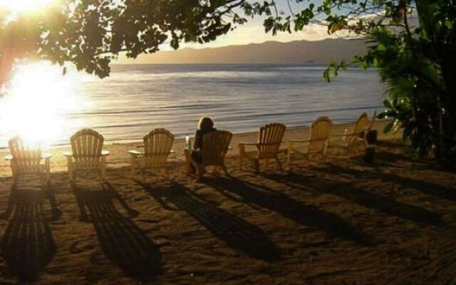 Dolphin Bay Divers Bungalow