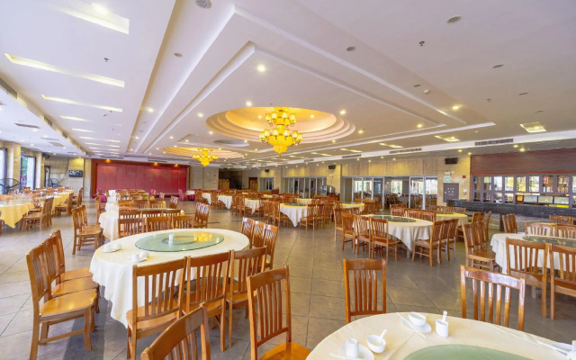 Yangjiang Lanbowan Hotel