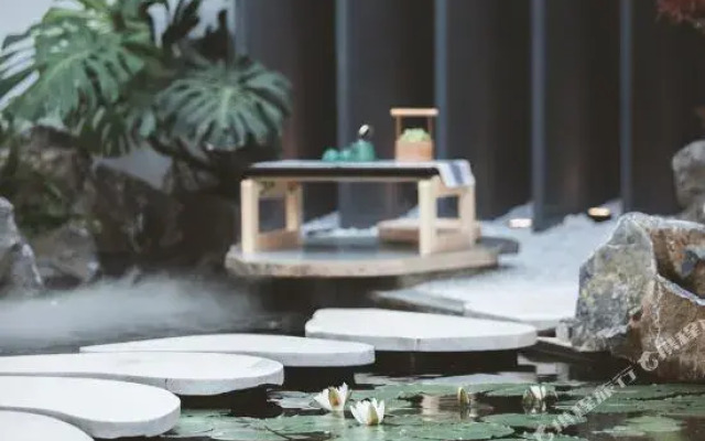 Shenglan View Sea Light Luxury Courtyard in Dali