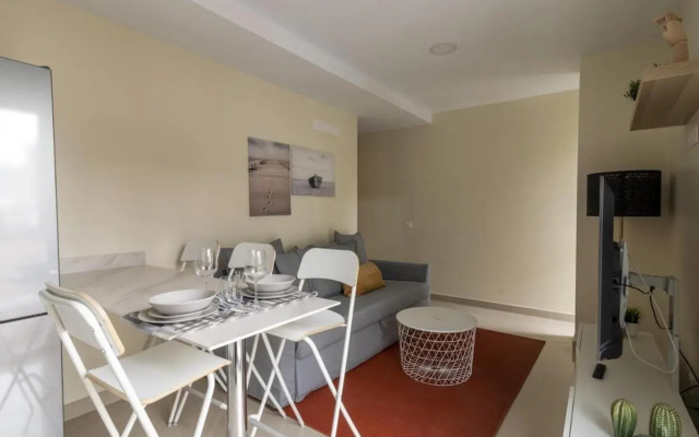 Lightbooking Livian Suites Las Palmas