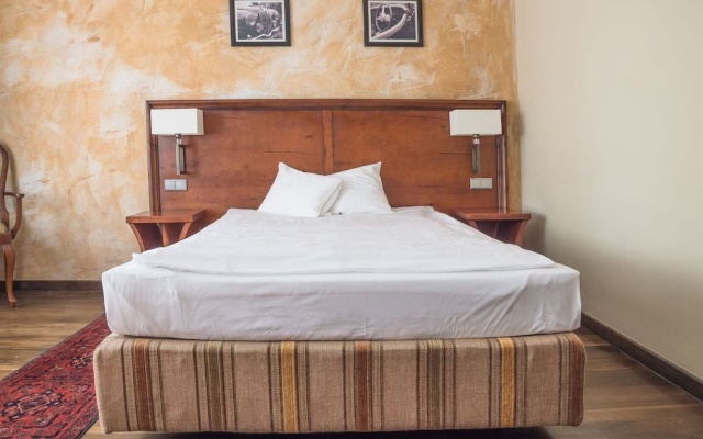 Hotel Rejs