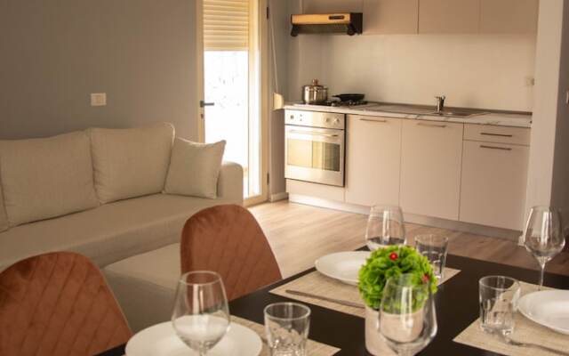 Wave Beachfront Apartments