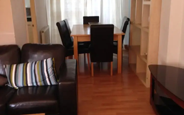 Cardiff 3bed House-freeparking-15minwalktostadium