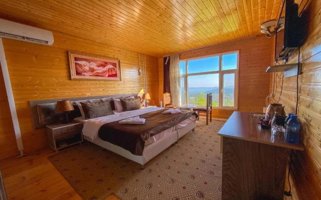 Kungut Hotel & Resort
