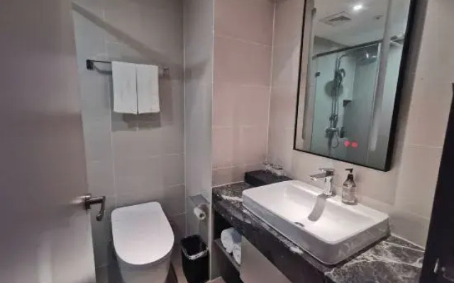 Homeinn Selected Hotel (Hefei Railway Station Xindi Plaza)
