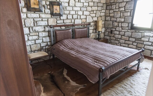 Stone Mansion Anavryti